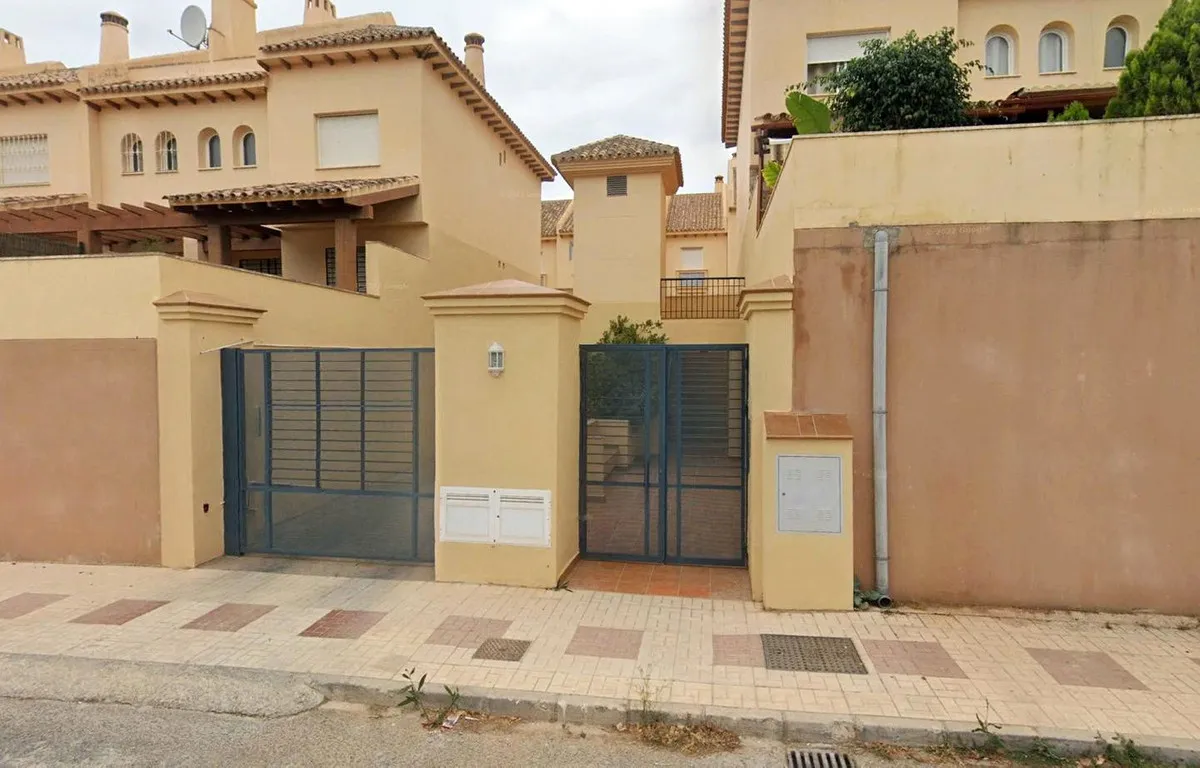 6591b4a5-7133-4af6-9725-f82e7cd77cb0