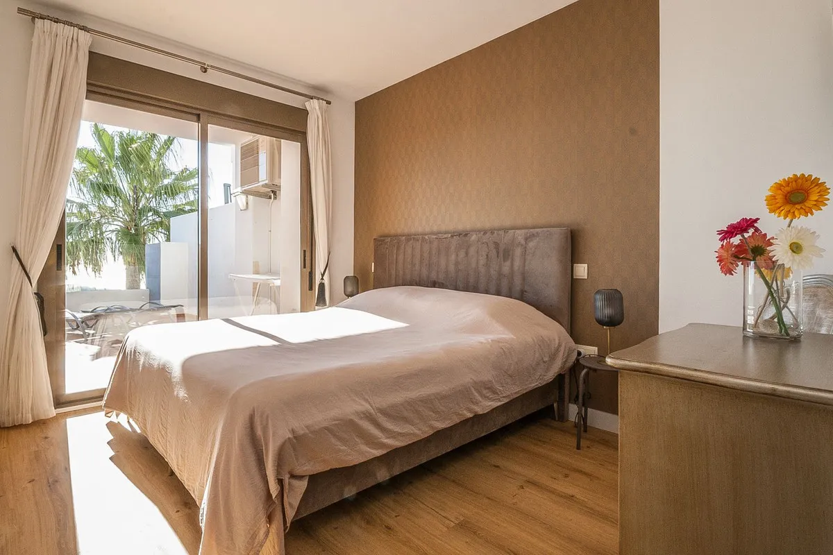 35235222-33ba-418d-b05a-7e6a627191a4