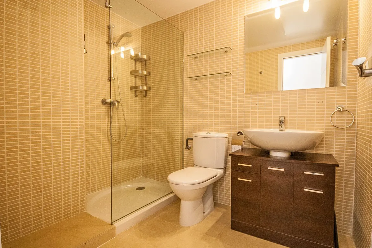 92c65d63-5ca2-4a3c-9774-d55b7e77820f