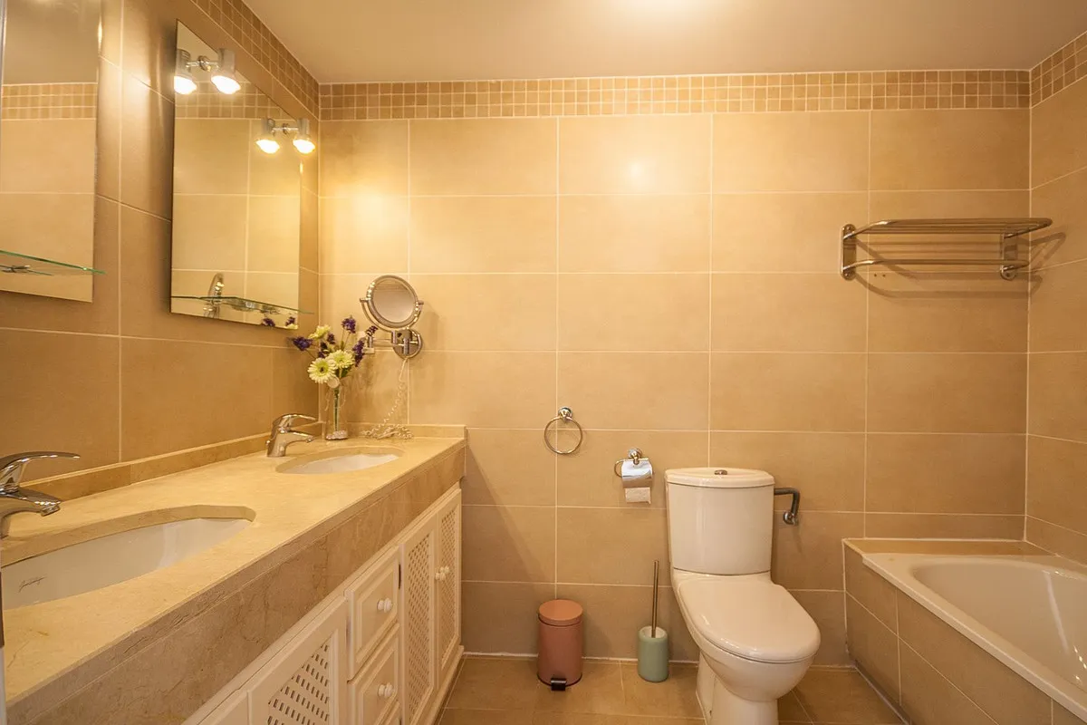 ca0f9174-6737-4416-818f-cdf12ee3df40