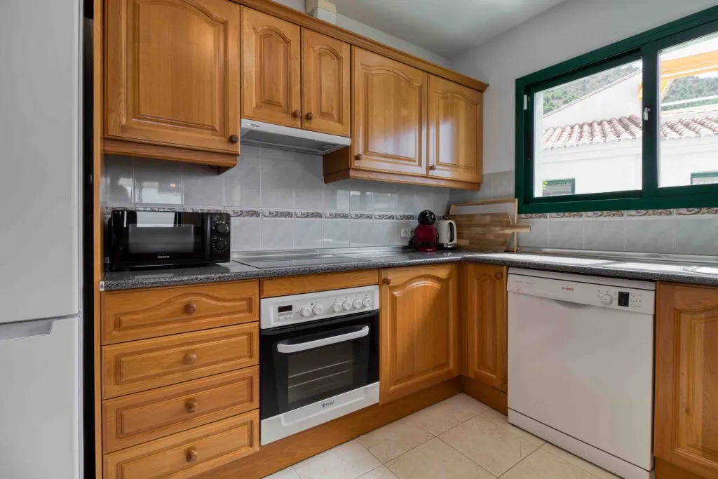 08a6c40d-b9e0-41ba-a5a9-985bd2412e8e