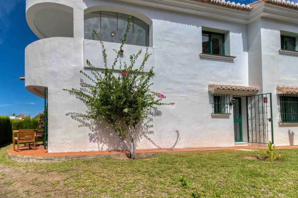 c017dbb2-539c-4fe1-802e-d4905006ff1d