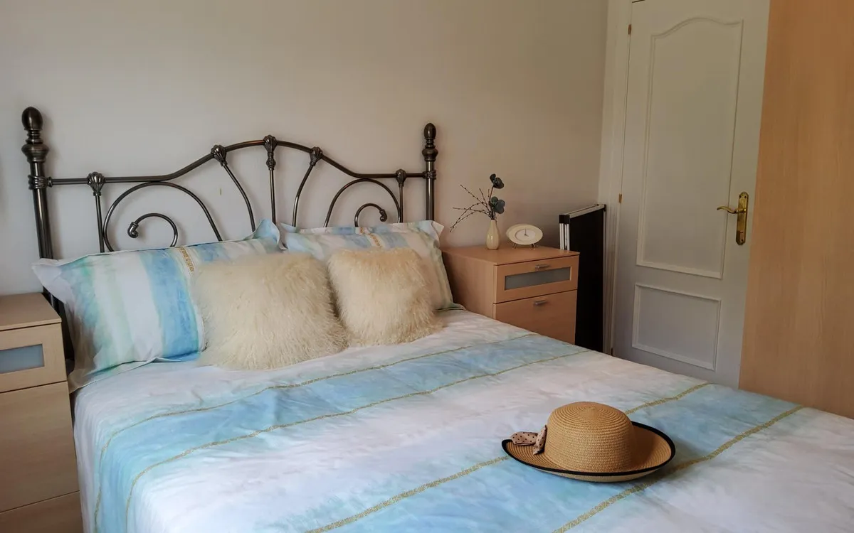 d3c378eb-8d83-448d-bc3a-b8c28bd2c7e9