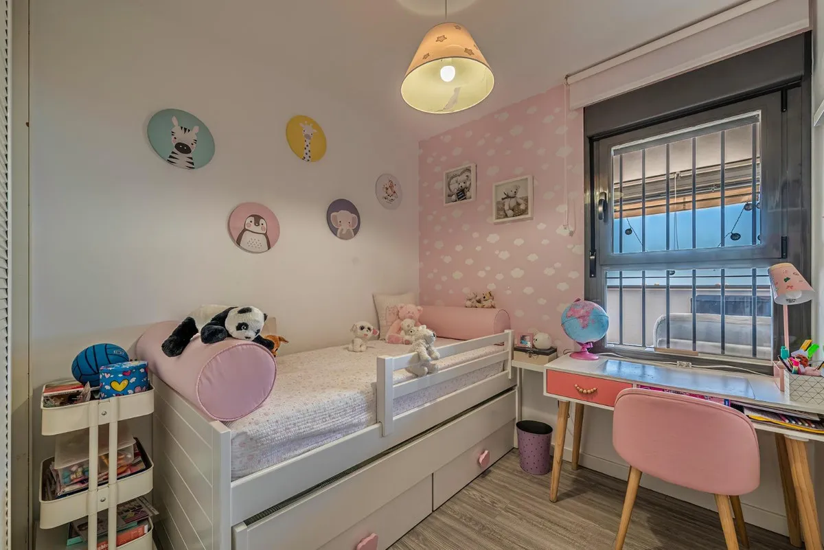 929e567e-5a45-4e3b-baf7-622f16fc68f5