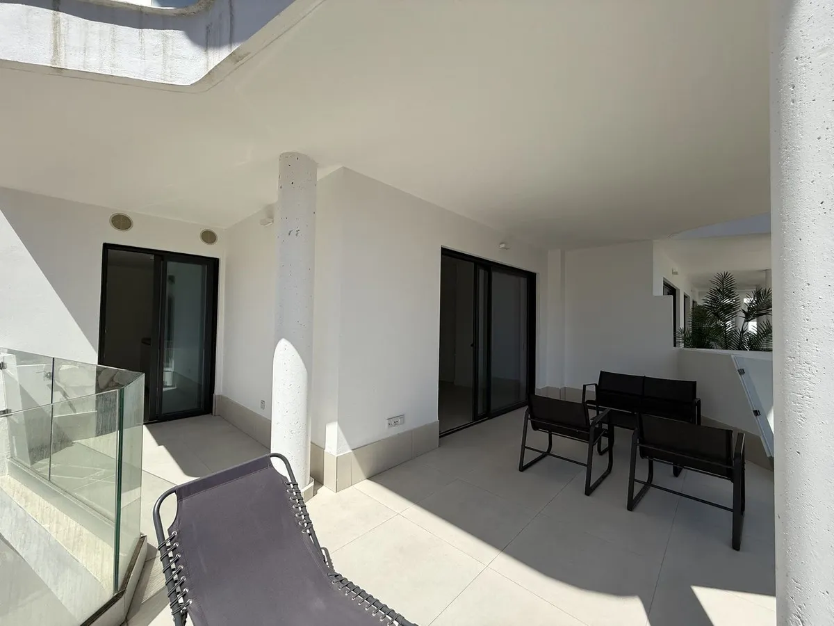 b9df7105-b963-416e-b6b4-a45b72dfd98c