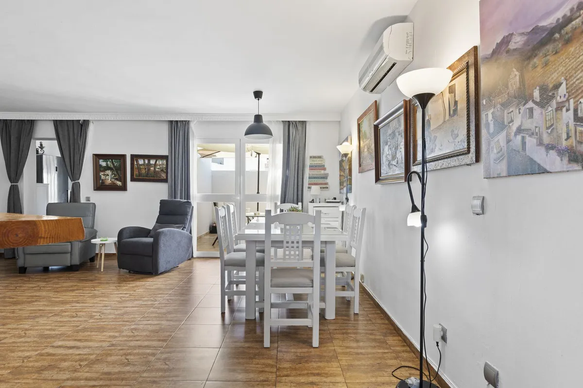 6ac61e15-5969-47a8-8064-9d596b35e105