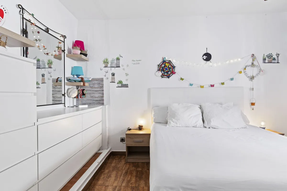 b2ac1afa-063e-48ed-a824-cd53e4d21089