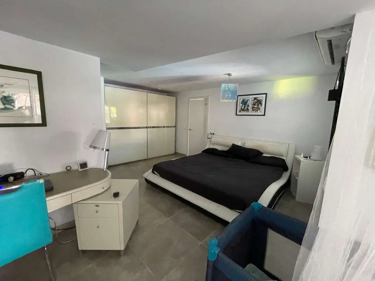 2c531daf-1013-454f-9baf-b8d240278a18