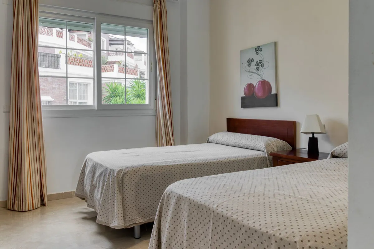 04f8ea59-a79a-439d-b065-394bf50d1f08