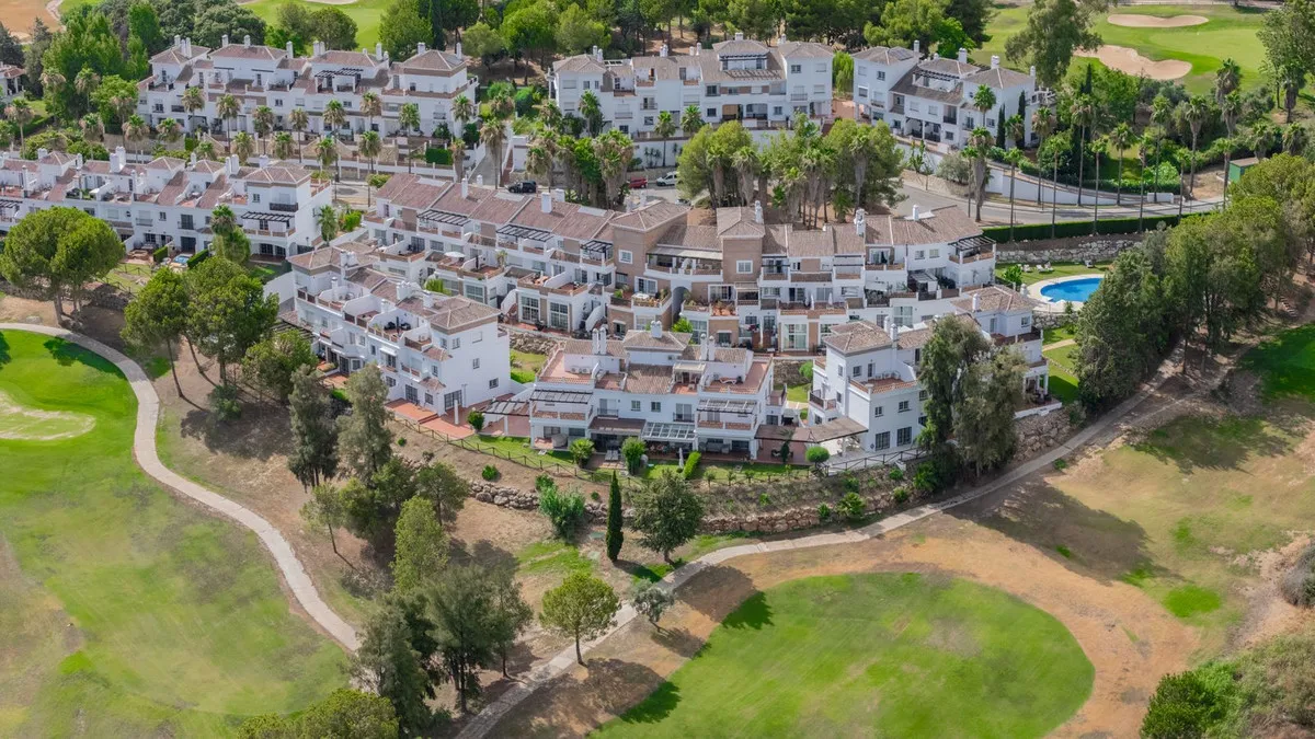 821d790b-2226-492b-81e1-1279fc3941b4