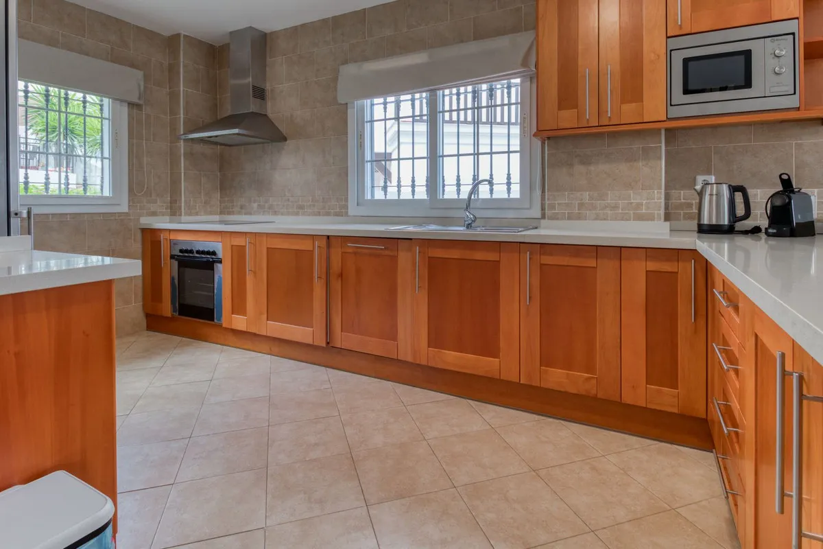 a302f76a-57aa-499d-b5f9-ac1a660782fd