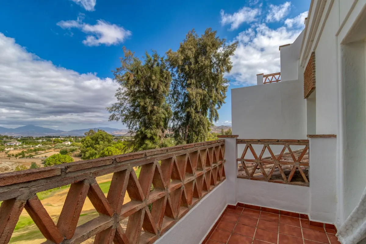 093575ad-5e6e-470d-a220-7447fc2eaf46