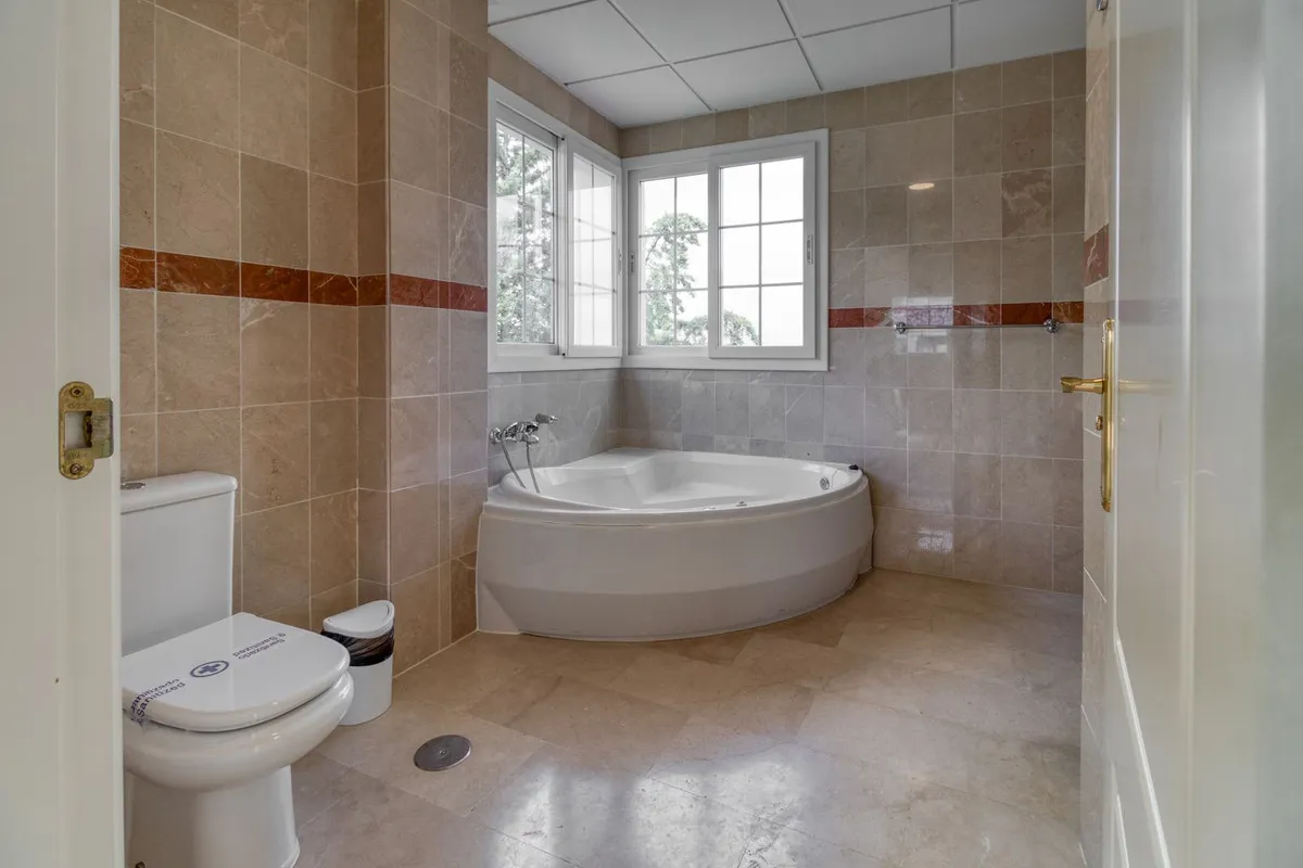 66038eb8-dcdf-44f7-a17c-76d1204b0fb4