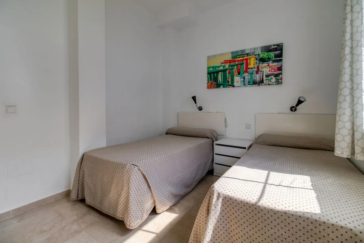 a5b79d30-4ee0-4eb1-a15c-ae33adbbaaa4