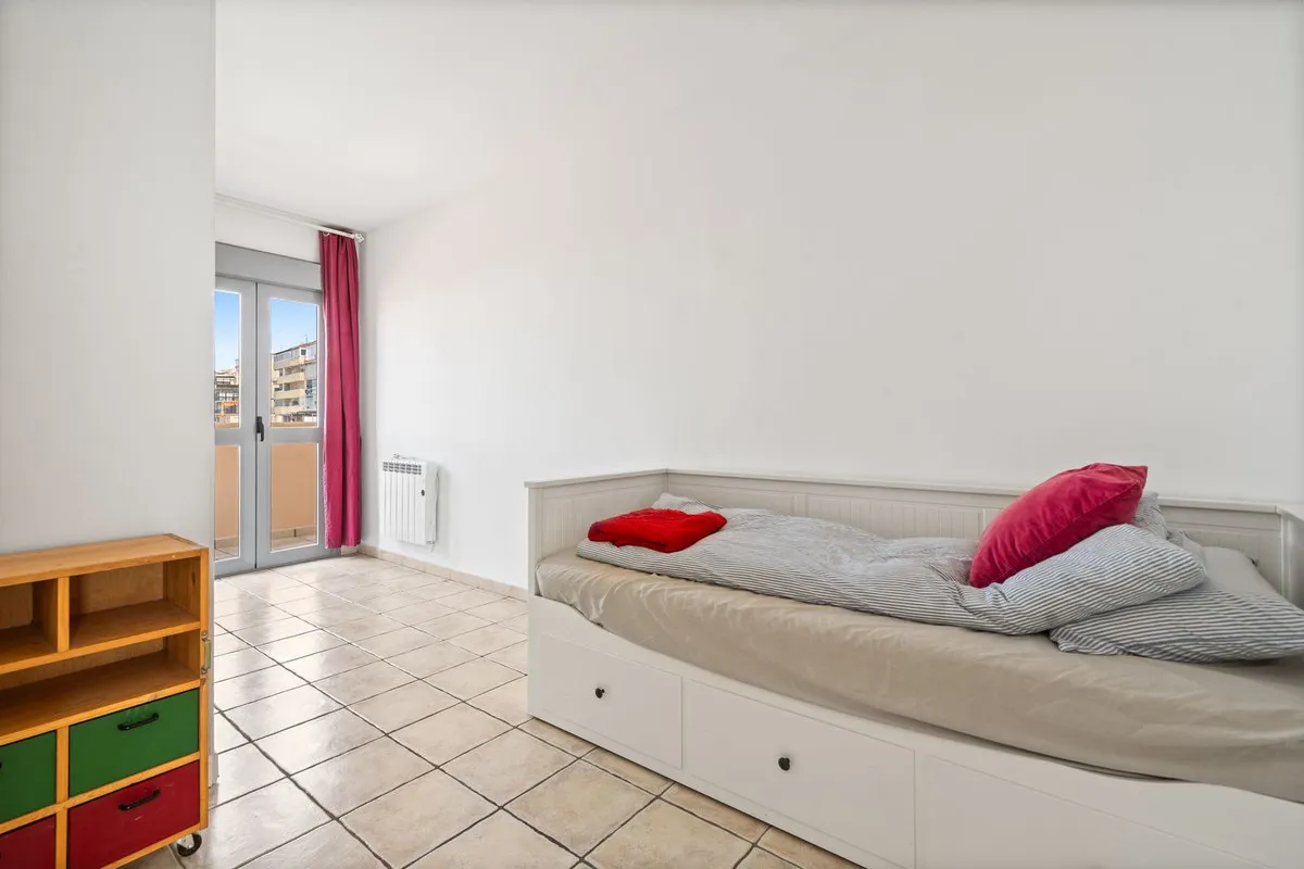 54933658-3adb-499b-abd6-1c260f82a0ab