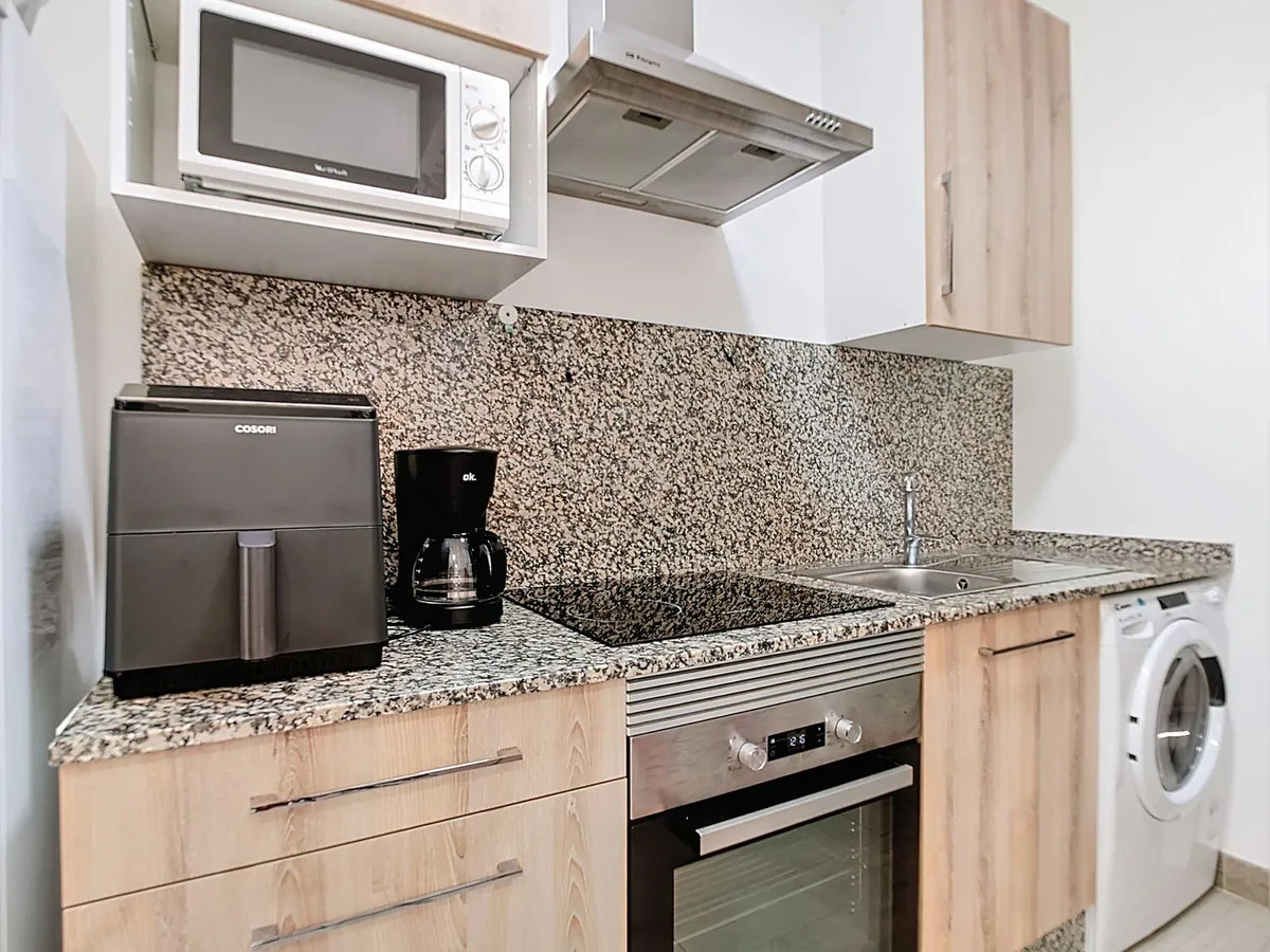 fb26aa43-9acb-4c63-9cc9-221ca7503c1e