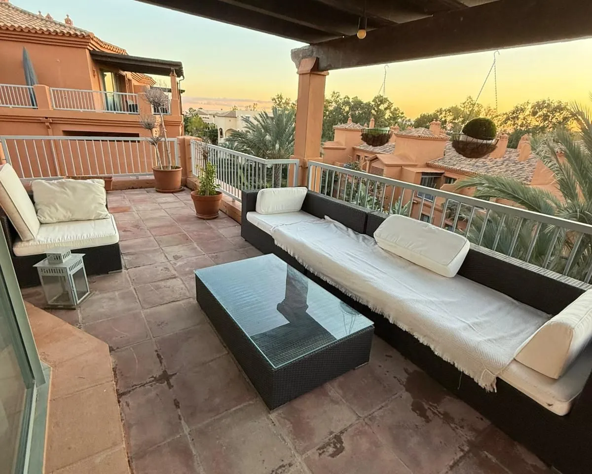 001fe7f0-4cb2-4037-b093-84318e3fdc39