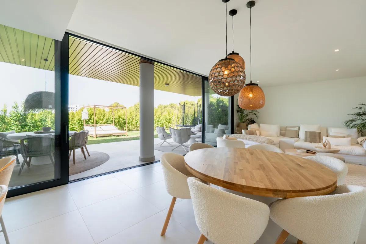 065d9ca2-01a1-412d-bd09-f3ed634b16b3