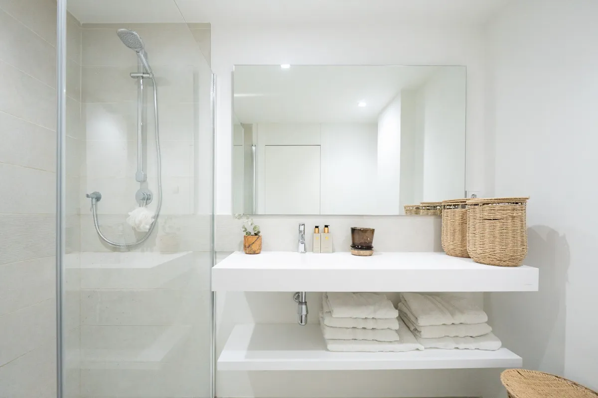 ac8ba17b-1e2c-46fd-a0a7-9e9a76895def