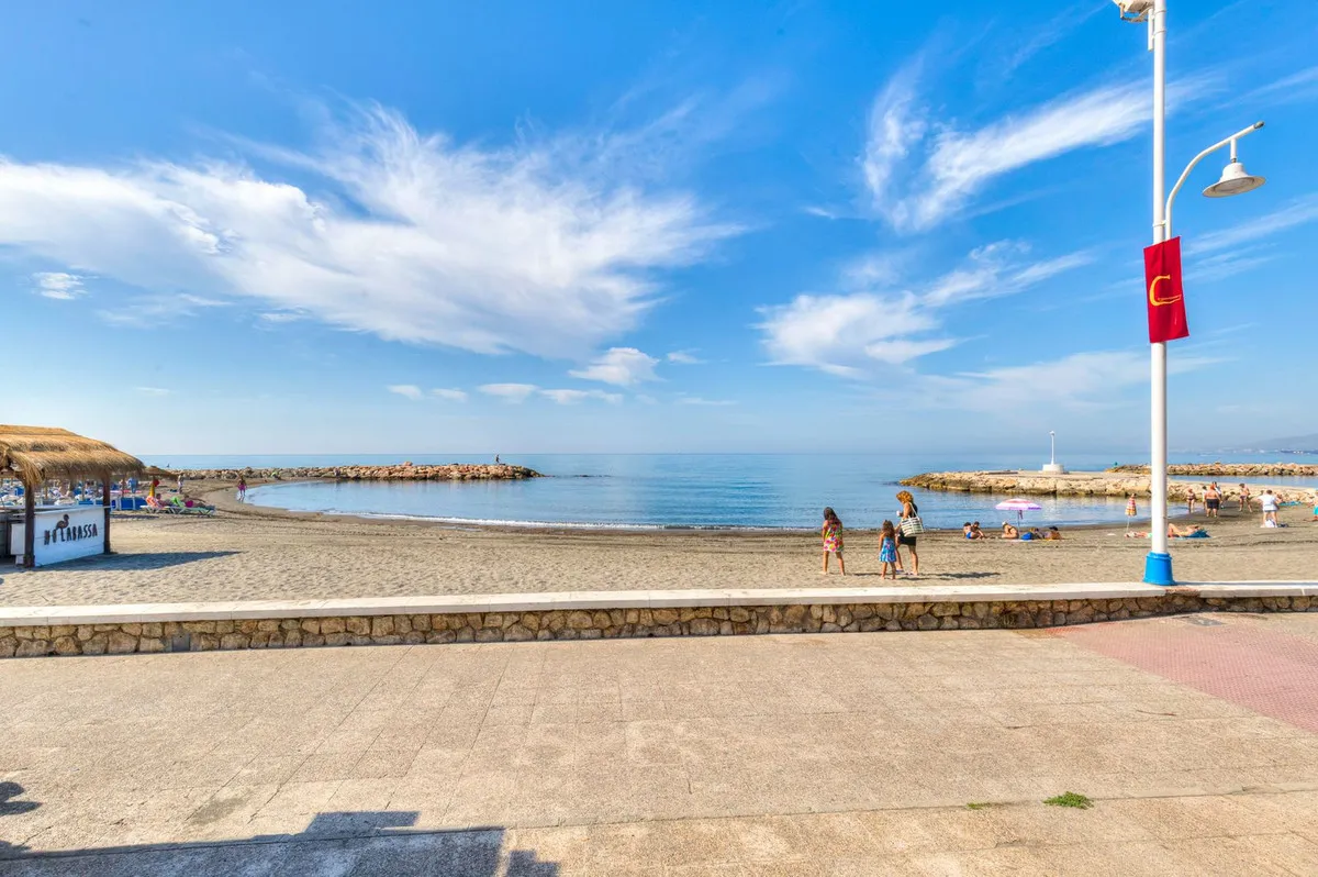 269ef18b-4bc2-43c6-8f7b-8bedf115c0da