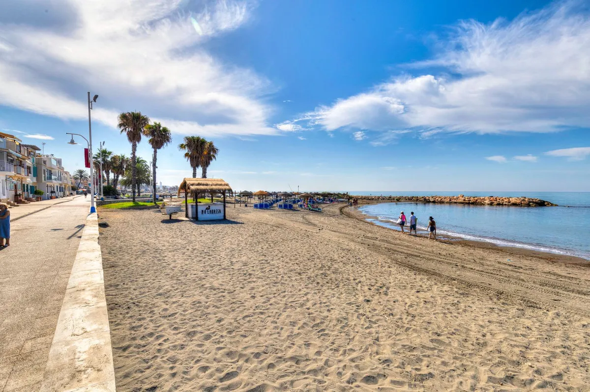 2f004135-2d79-49e5-b8f3-cbe453f806da