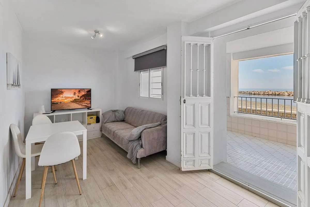 98322205-b979-4c7e-ab31-bac34203c27f