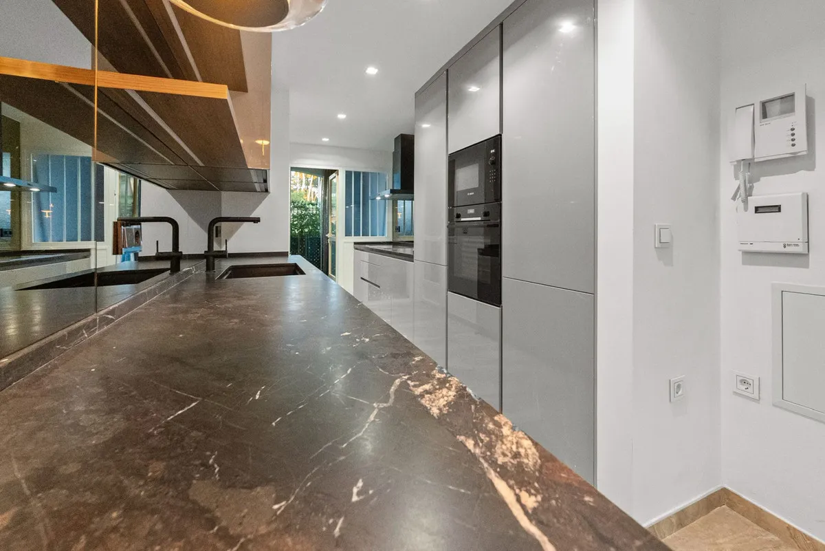 0ee6ec47-f567-4647-849c-c0200df6ee85