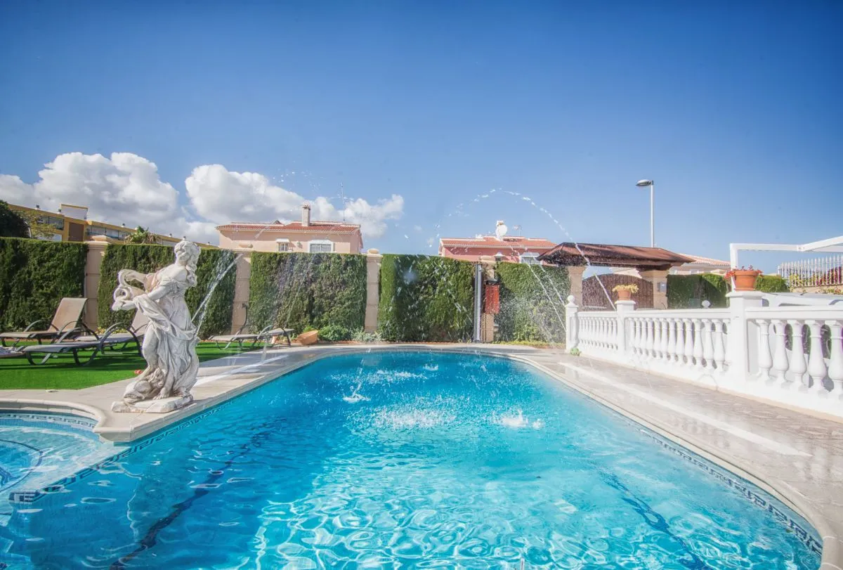 43b315c0-083f-4ab0-8f08-840bac96bb60