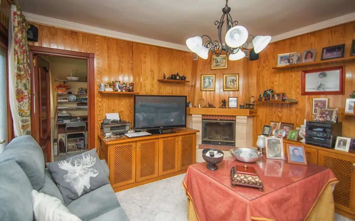 5b55499d-84c5-439c-aa01-a66d29cc026a