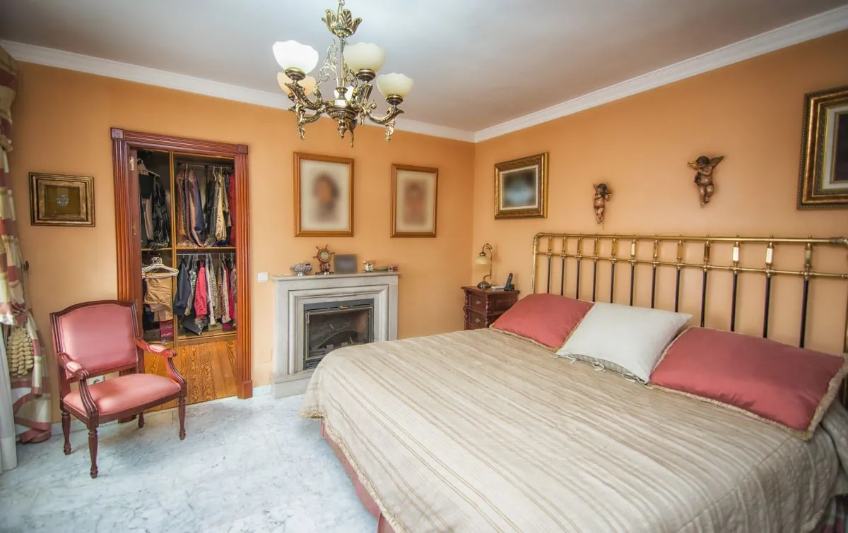 6ec07c95-5739-40c8-8eea-0f72d7c67906