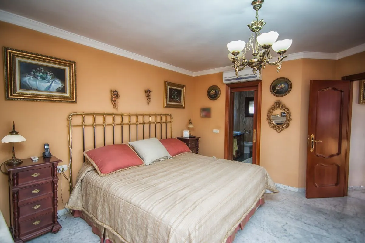 8f634f1c-fd89-4a82-9c44-87dac672907c