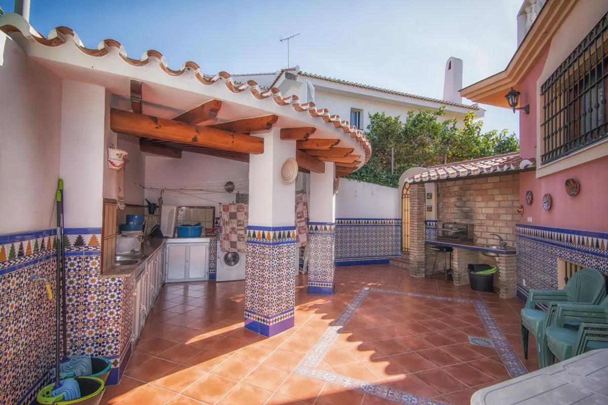 8fa060dc-6000-41d9-8bc1-51b745095cf5