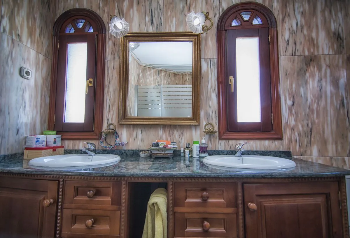 a37c6c30-ba53-4264-a1b8-2c6368187237