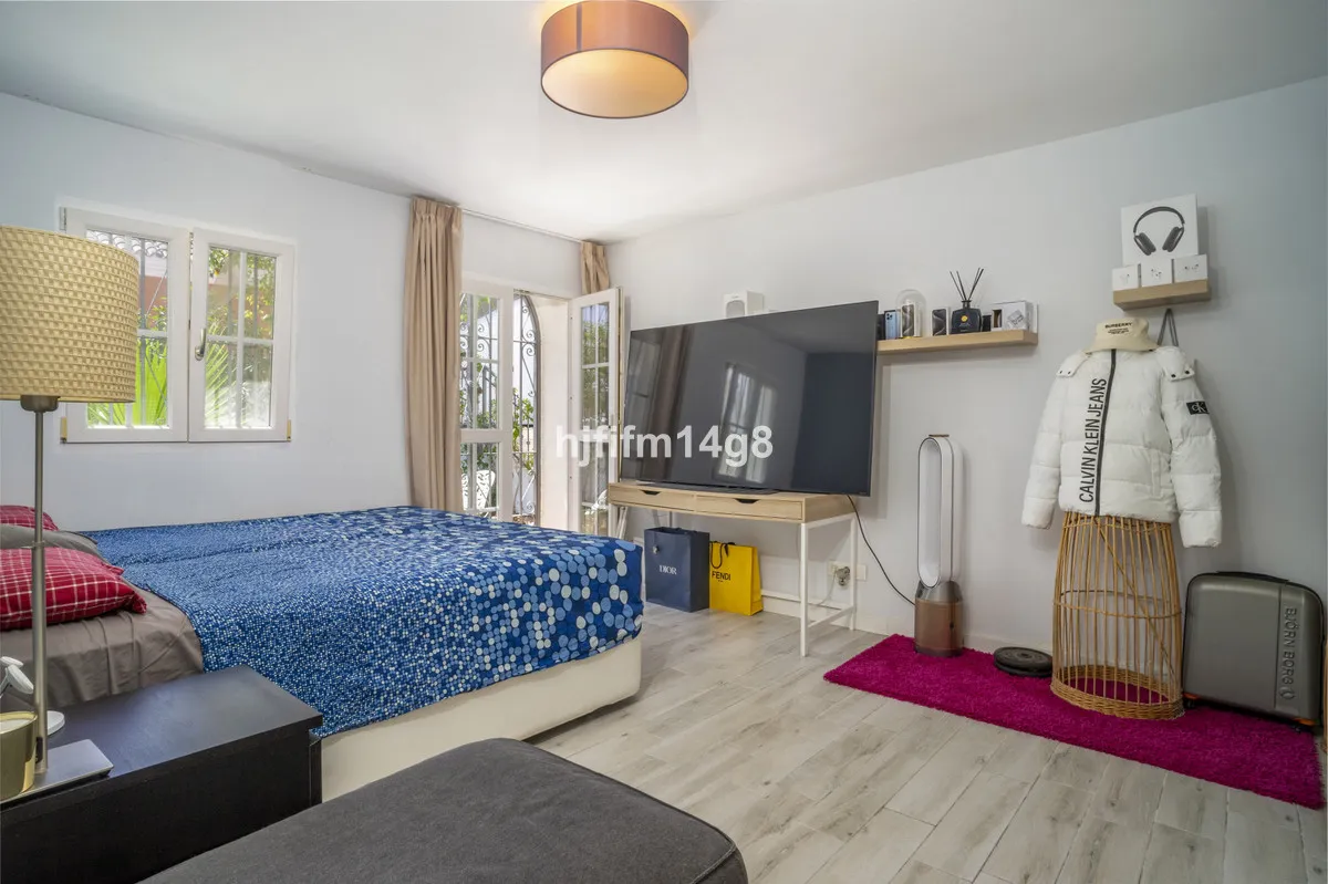 346d693e-c83b-4df8-b9f8-8768c8c00285