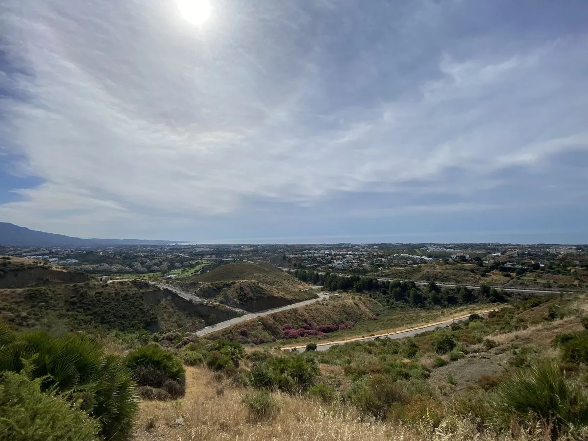 3c384fd3-7f5f-46ef-80ff-cfc637984788