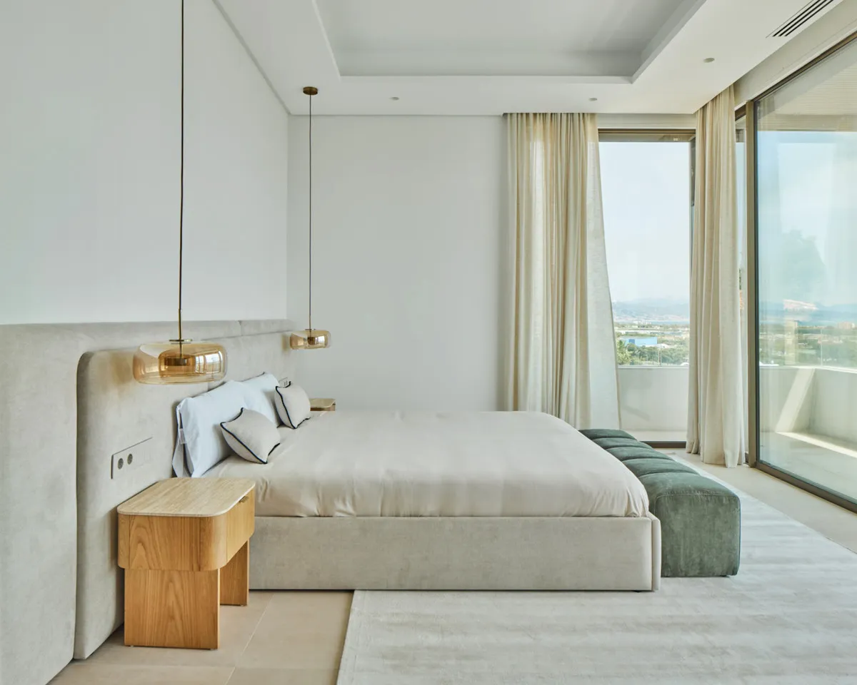 05513646-b835-40a1-8eb5-6c78a8236c57