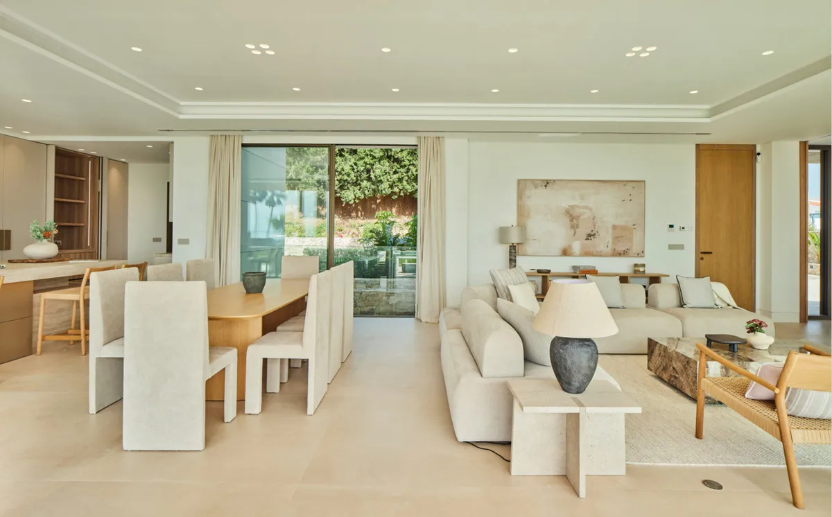 a0360dc9-9344-4022-a75c-b68aa20b5714