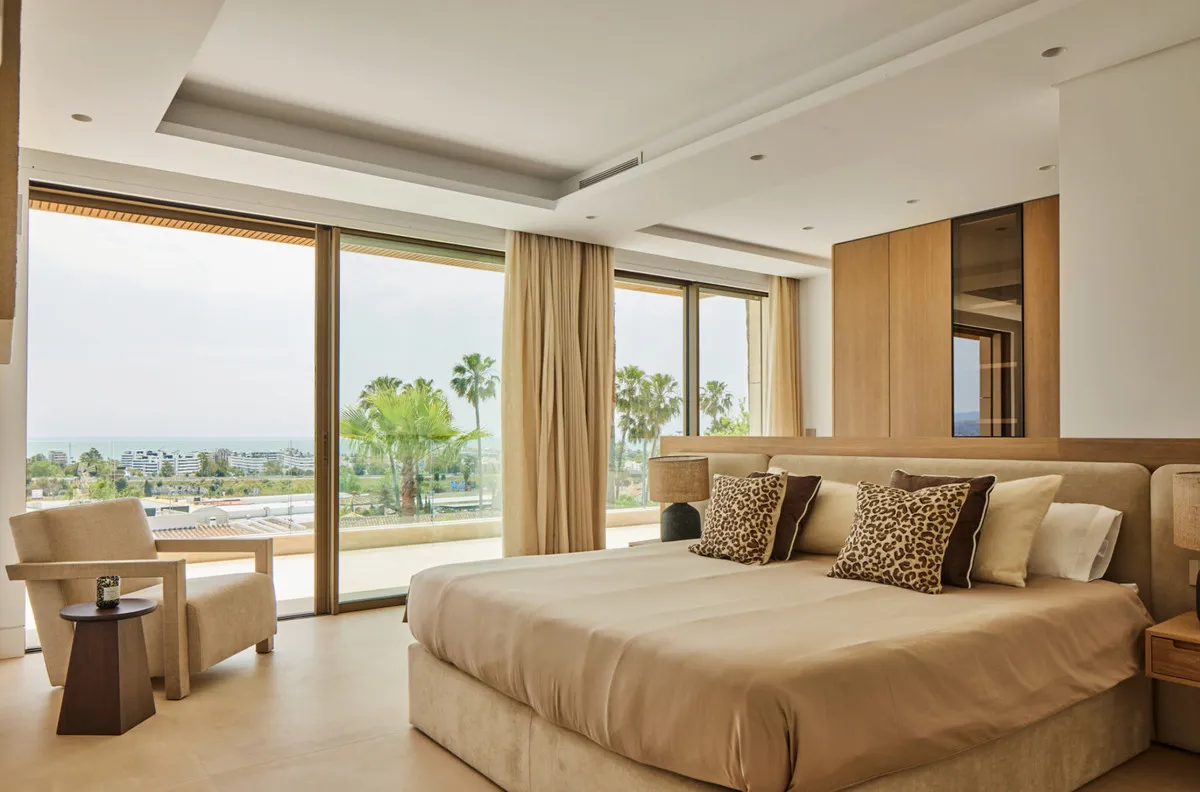 bf8efdaf-5169-4b34-860a-597933378442