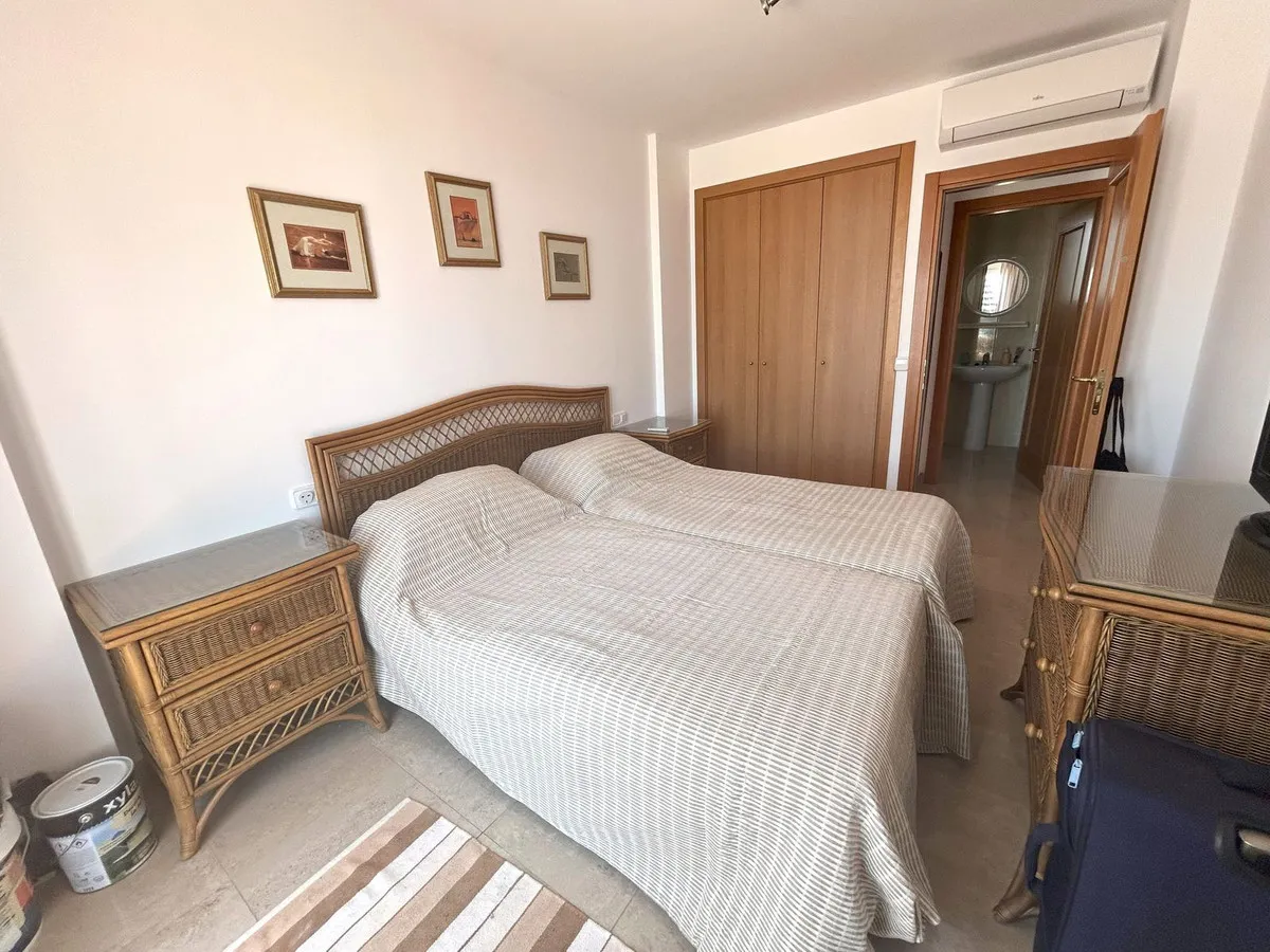 4b867f0c-49a9-4c9d-a6ce-35aaa9b7d715