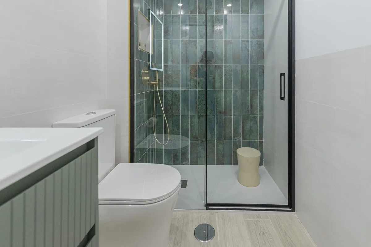 3f63f282-006e-4ed0-8df3-dcfa2b75aac7