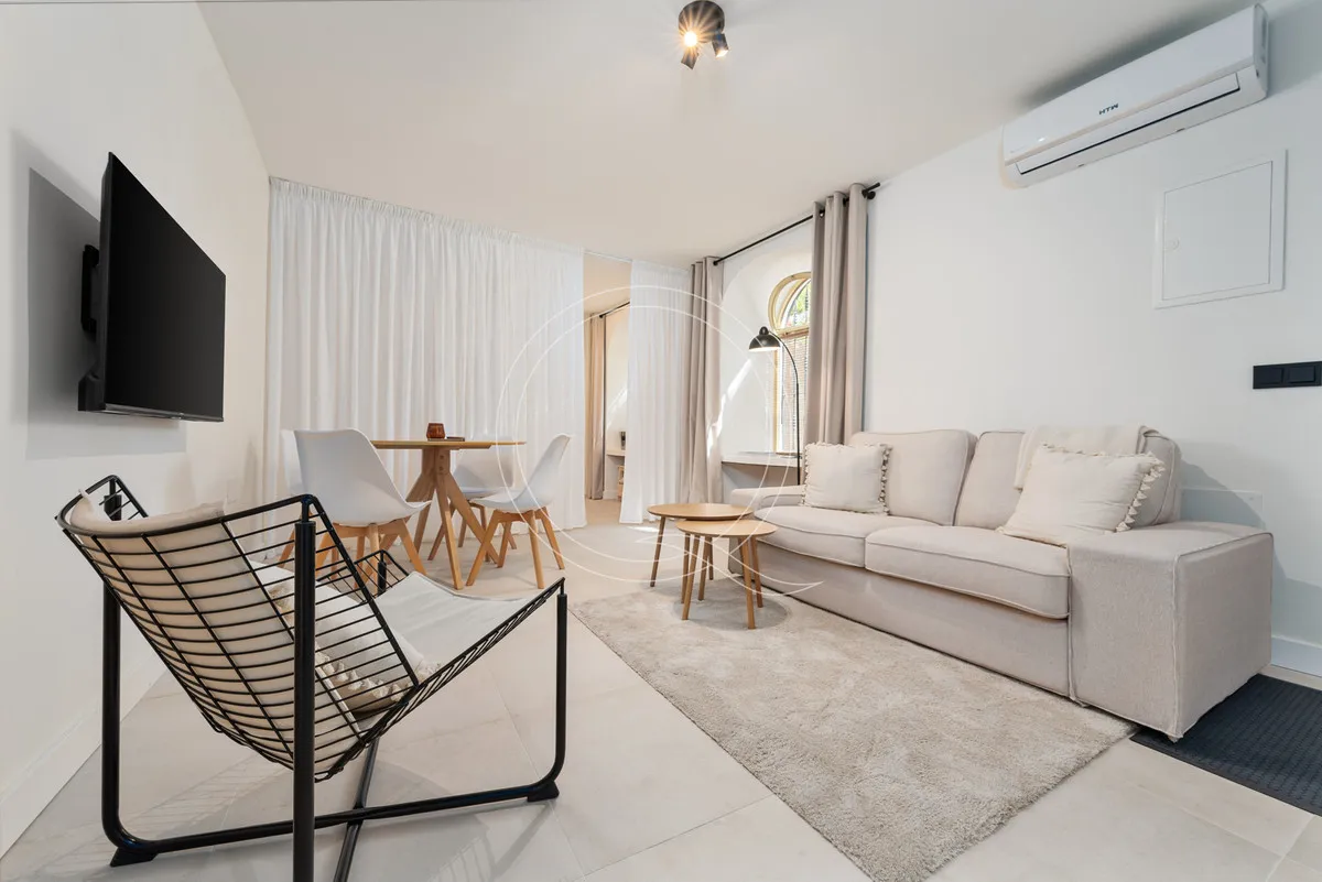 95f7cd39-105a-4eff-ba6e-6e716174bf04