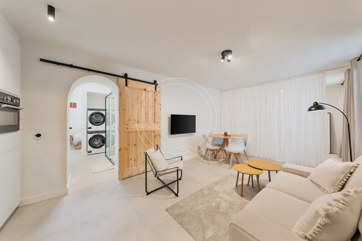 b673d237-7888-4eb0-a1da-bb7eeb534031