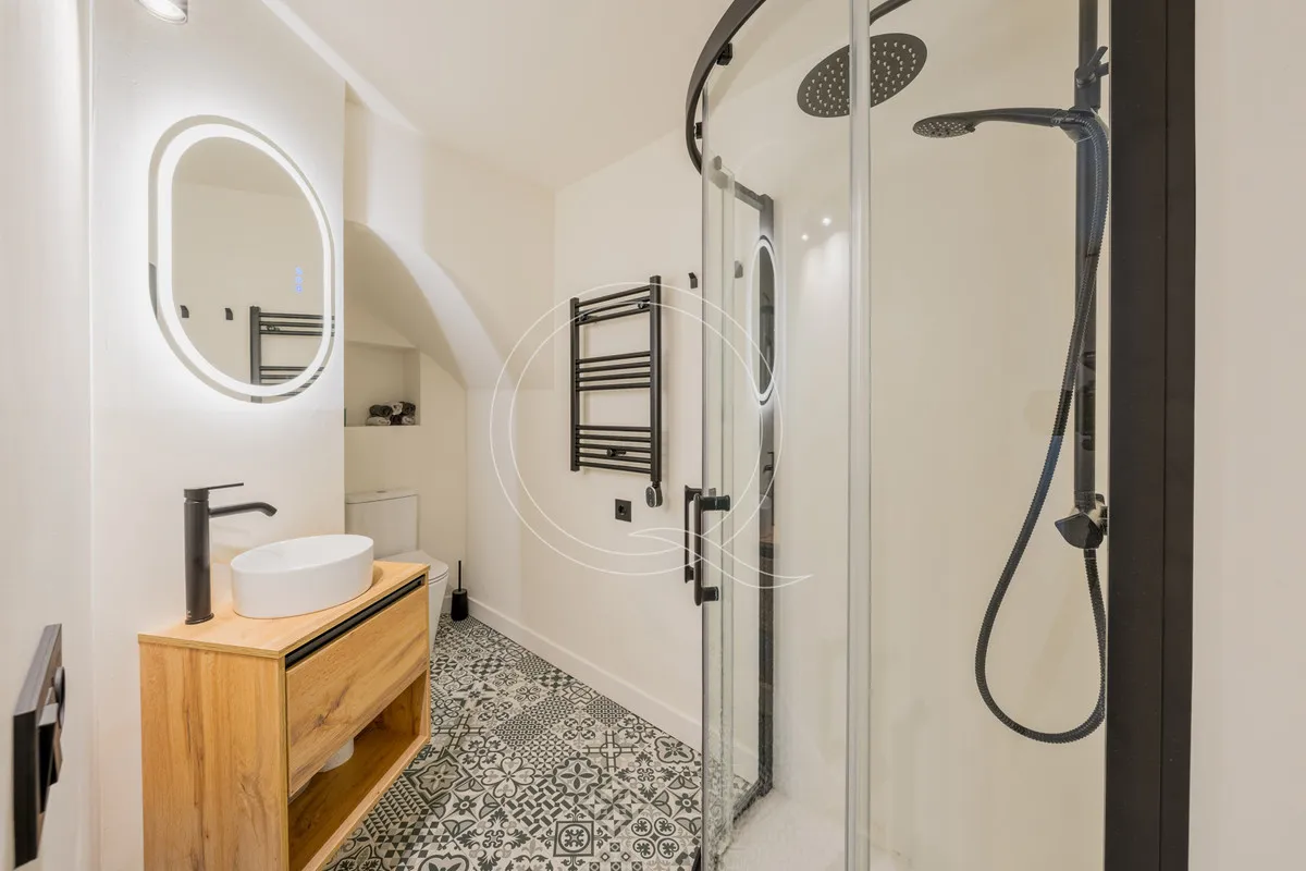 c32ee5af-70ee-444d-8d1b-7b4c4603fd22