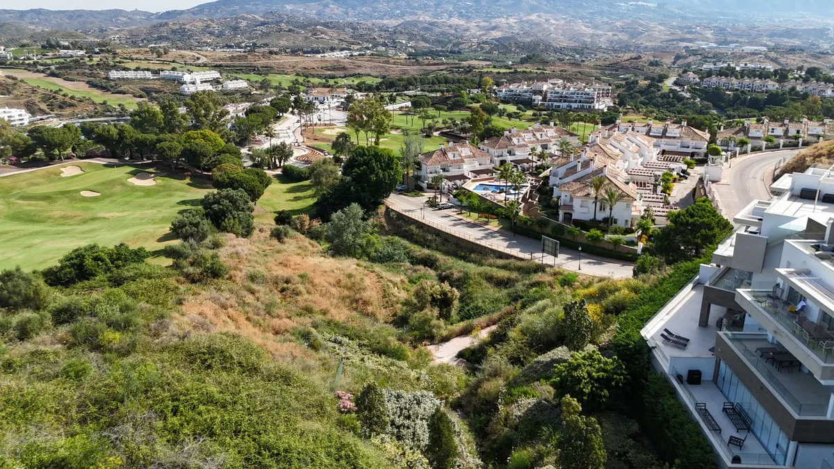 6a8bda46-b562-40f8-8fca-2fad88ae905e