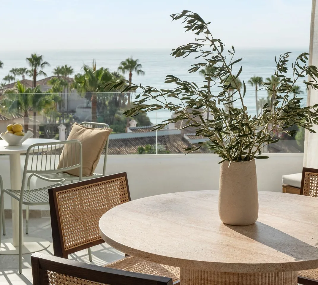 ca70a3e4-0247-4637-b565-bf2d5c1d59db