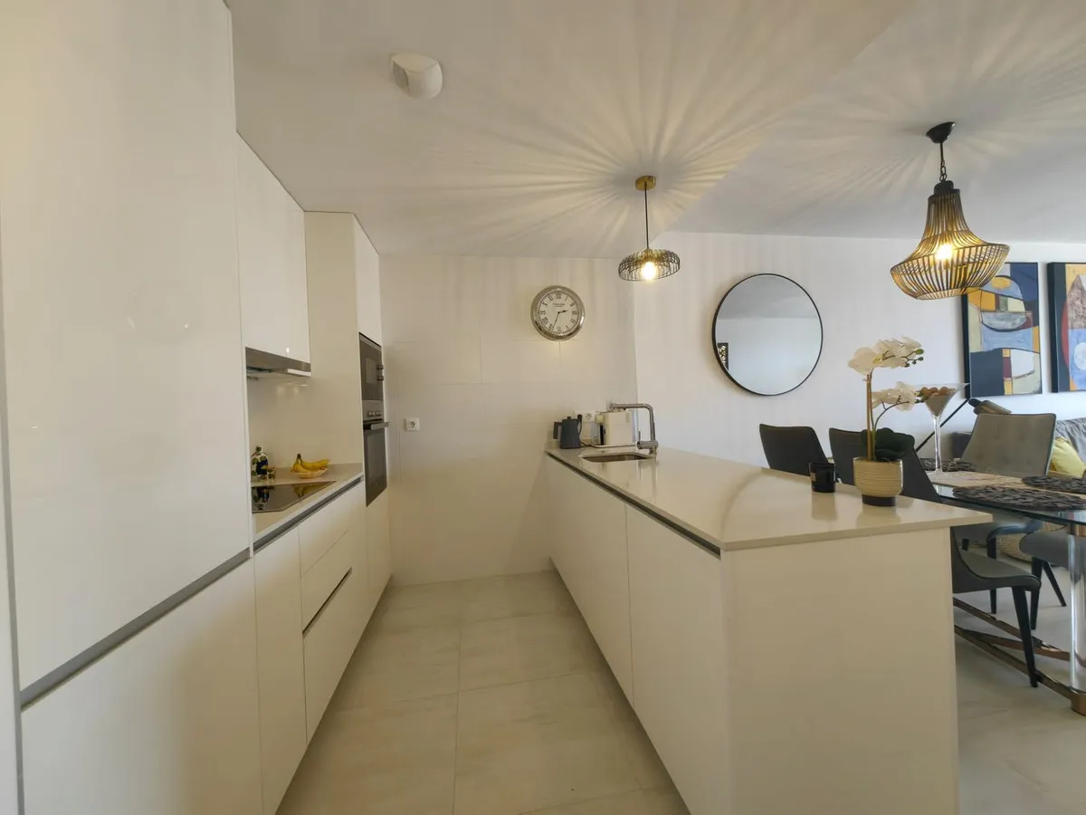 e9fac36a-28c5-4451-9269-c2837e2b9395