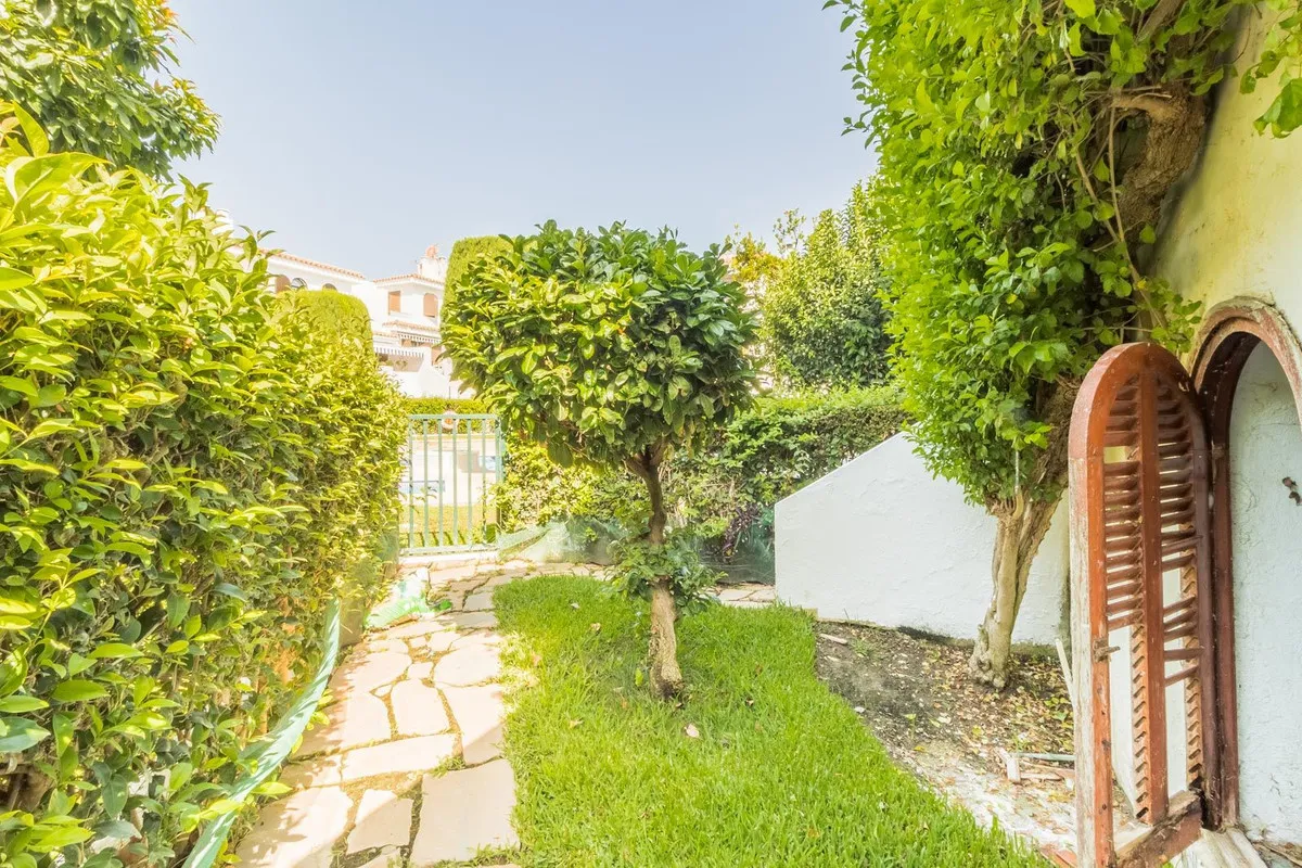 60475ea0-837d-493f-bf4b-a41468a3e8b0