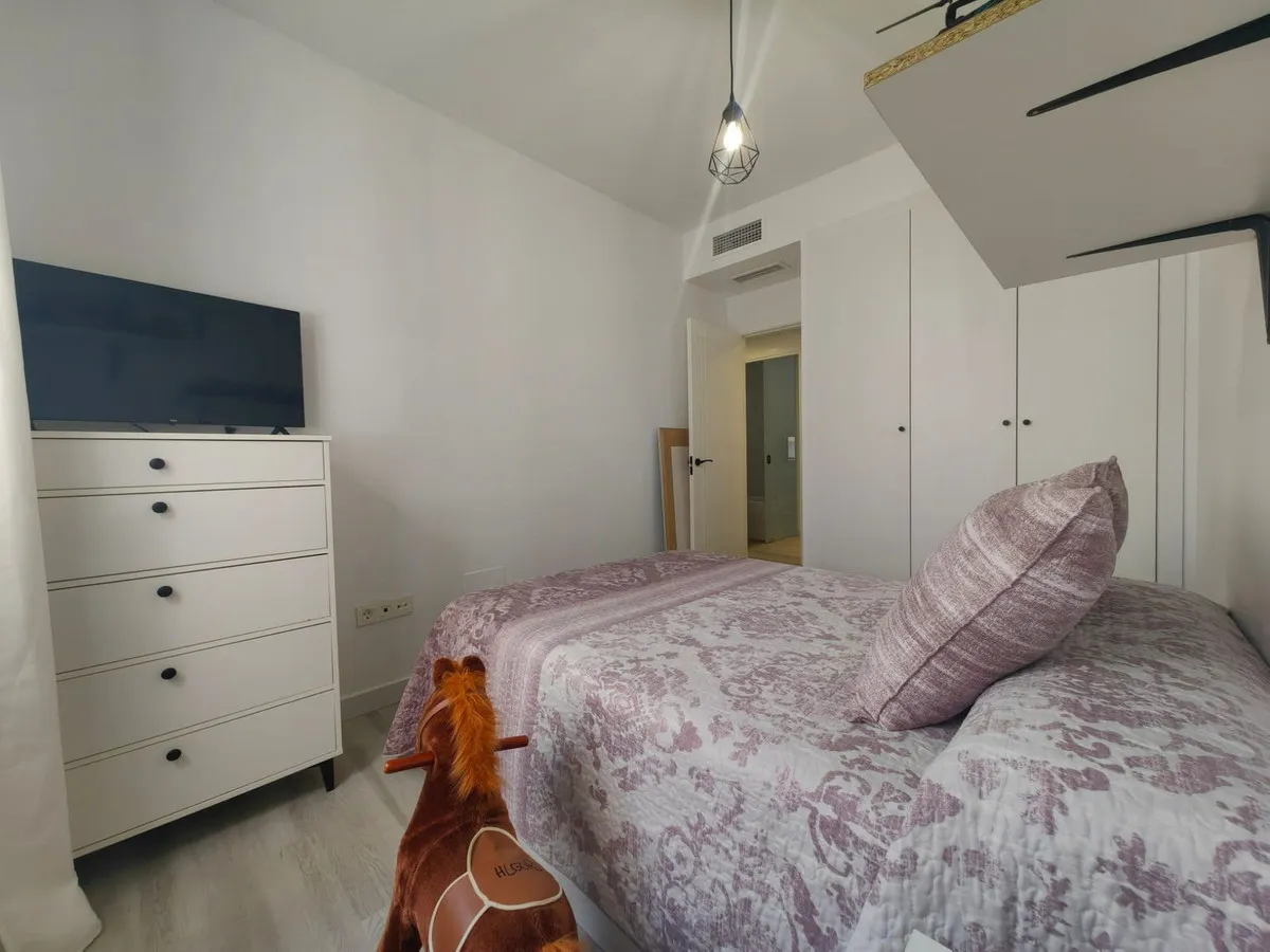 c3359723-f3a8-4f75-8da9-d66cccc22fdf