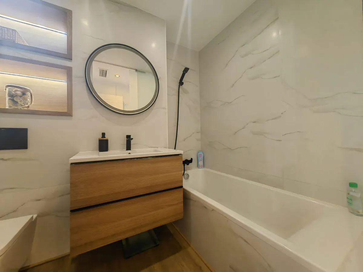 f3f12dfe-3a9d-451e-a9b9-587900074309