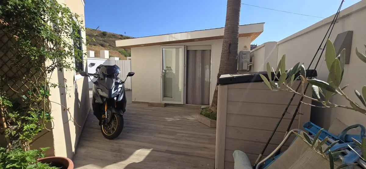 a983f882-03d6-4185-ba87-f0340ad60416